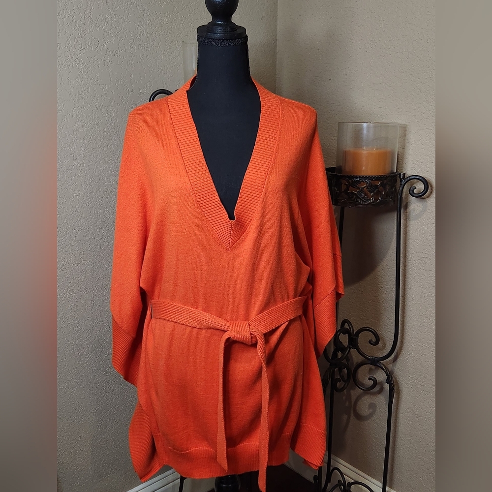 Michael Kors Women's Orange V-Neck Sweater with Belt. Size L/XL.NWT